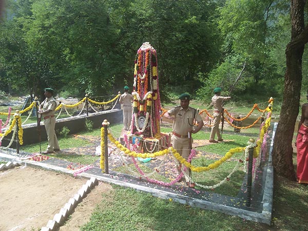 ಹನೂರು: ರಾಷ್ಟ್ರೀಯ ಅರಣ್ಯ ಹುತಾತ್ಮರ ದಿನಾಚರಣೆ